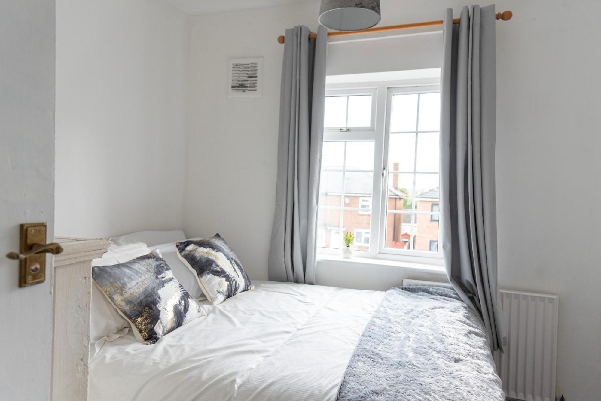 Hébergement de vacances Cozy Near Luton Station, Mall And Luton Airport 10 Min Luton (Bedfordshire)