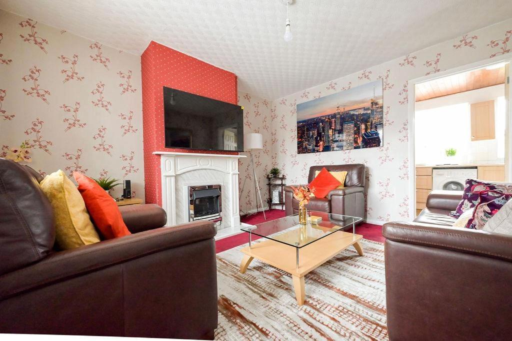 Holiday home Cozy Near Luton Station, Mall And Luton Airport 10 Min Luton (Bedfordshire)